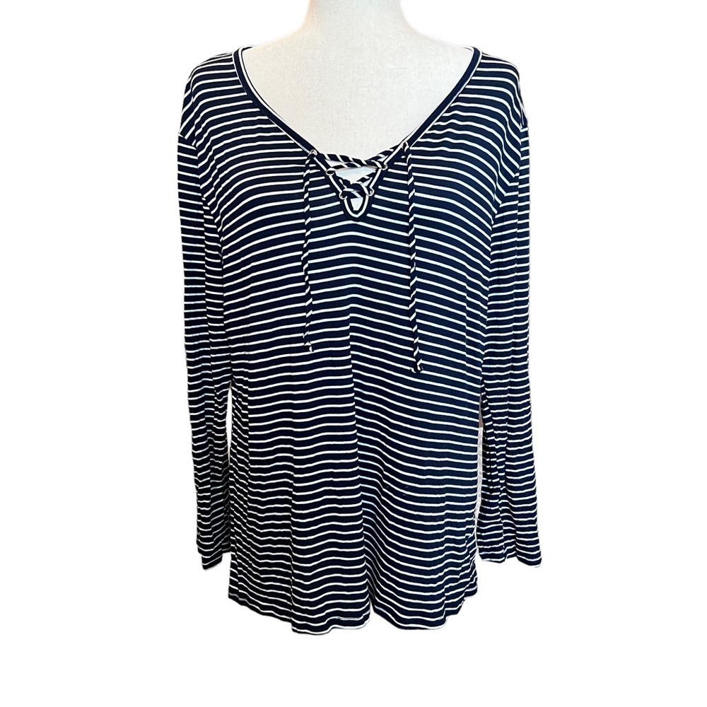 Joe Boxer Navy and White‎ Striped Top Laced V Neck. Soft Long Sleeve Size: 1X